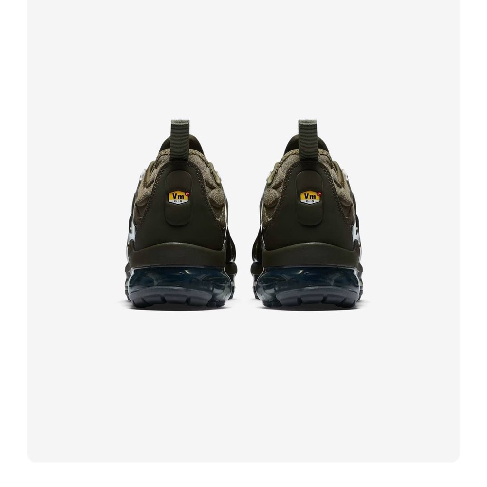 Nike vapor max plus new Men's Olive Green Athletic Shoes - Picture 7 of 11